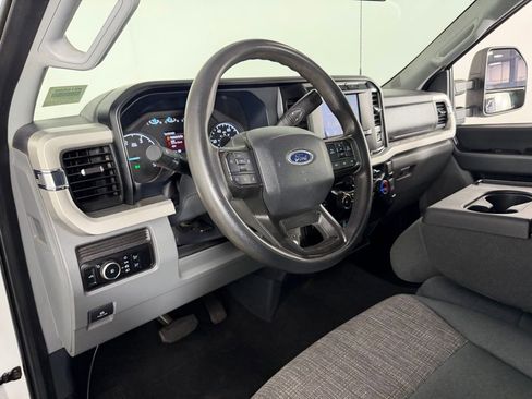 Used 2024 Ford F350 XLT image 19