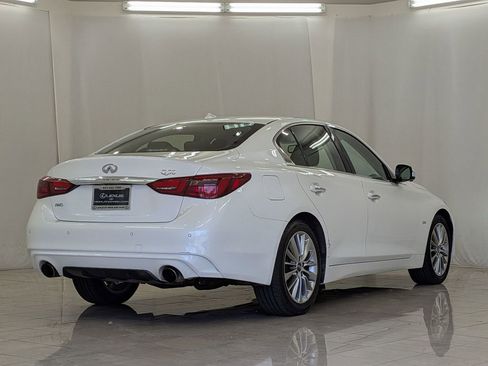 Used 2018 INFINITI Q50 Luxe w/ Sensory Package (Luxe) image 9