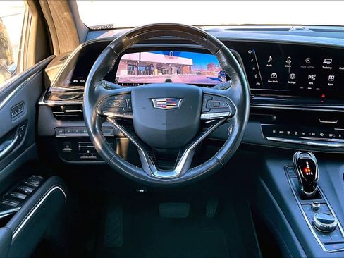 Used 2023 Cadillac Escalade Sport image 5