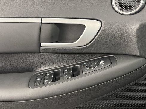 Used 2025 Hyundai Sonata SEL FWD image 16