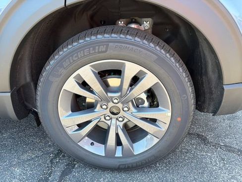New 2026 Ford Explorer Active w/ Active Comfort Package AWD/4WD image 18