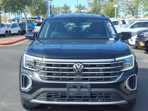 Used 2024 Volkswagen Atlas SE image 2