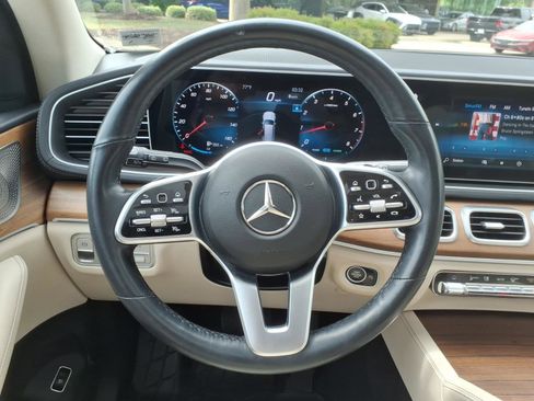 Used 2022 Mercedes-Benz GLS 450 4MATIC image 20
