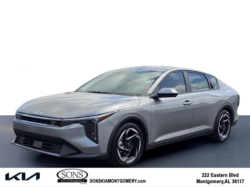 Certified 2025 Kia K4 EX image 1