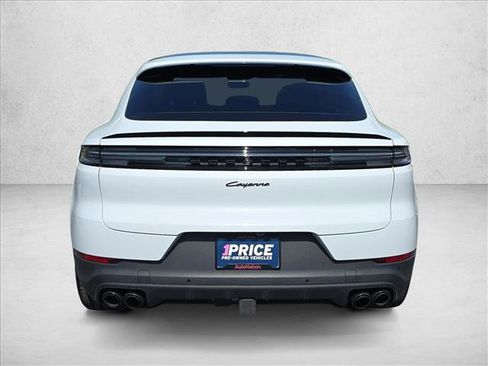 Used 2024 Porsche Cayenne Coupe AWD/4WD image 6