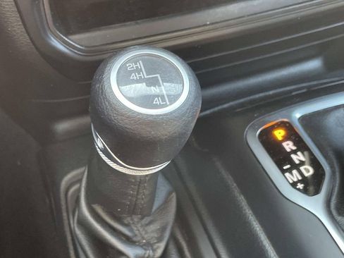 Used 2020 Jeep Wrangler Unlimited Sport image 24