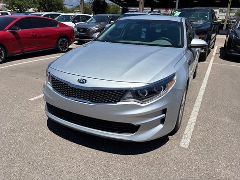 Used 2016 Kia Optima EX FWD image 3