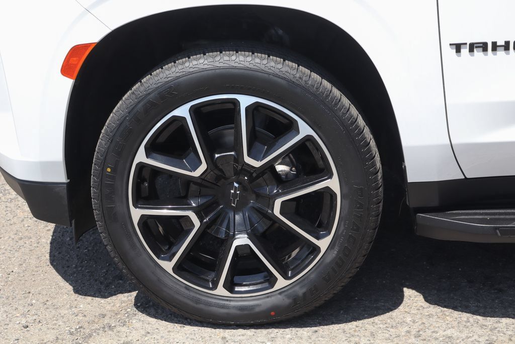 Used 2022 Chevrolet Tahoe RST w/ Sport Performance Package AWD/4WD image 49