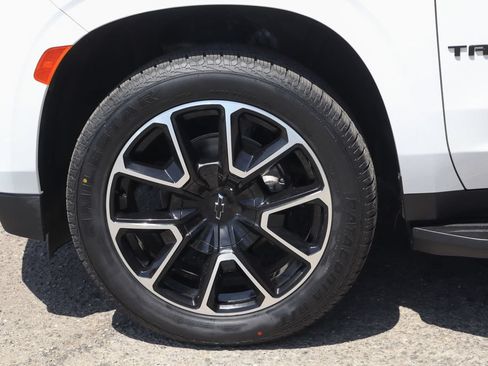 Used 2022 Chevrolet Tahoe RST w/ Sport Performance Package AWD/4WD image 49