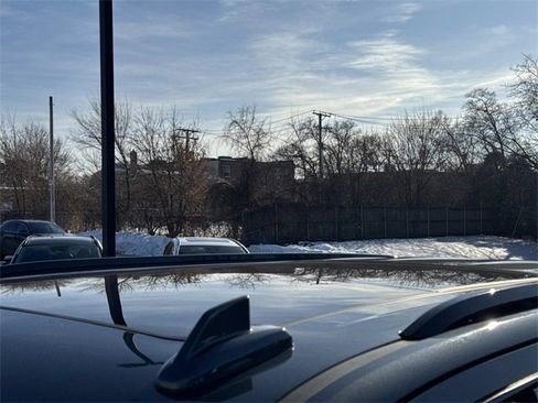 Used 2021 Chevrolet Tahoe RST w/ Luxury Package image 11