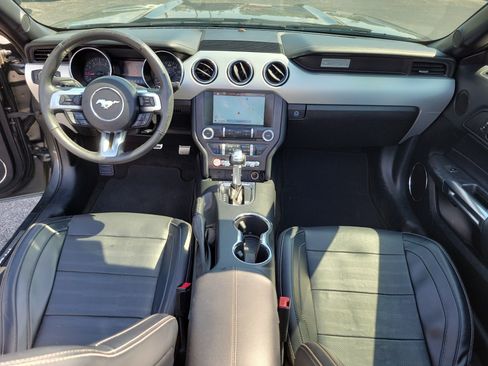 Used 2017 Ford Mustang Premium RWD image 22