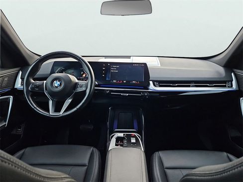 Used 2023 BMW X1 xDrive28i image 11