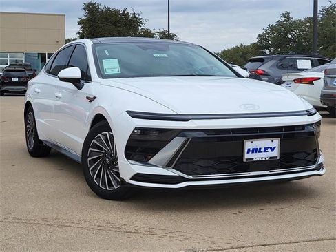 New 2026 Hyundai Sonata SEL image 1