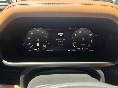 Used 2024 Land Rover Defender 110 X-Dynamic SE AWD/4WD image 24