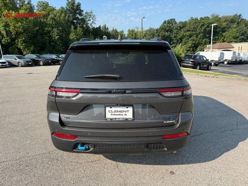 Used 2024 Jeep Grand Cherokee Trailhawk AWD/4WD image 7