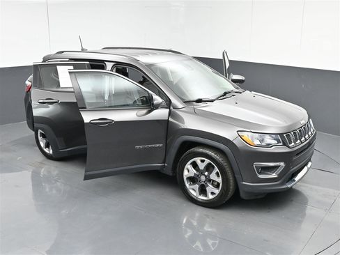 Used 2021 Jeep Compass Limited FWD image 33