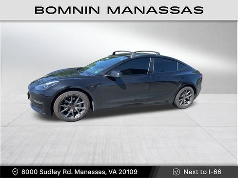 Used 2023 Tesla Model 3 Standard Range RWD image 1