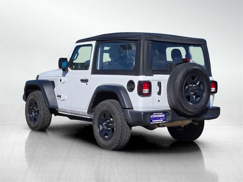 Used 2023 Jeep Wrangler Sport image 6