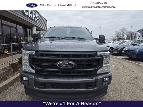 Used 2022 Ford F250 XLT w/ Black Appearance Package image 2