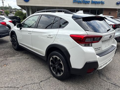 Used 2022 Subaru Crosstrek 2.0i Premium image 5