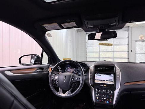 Used 2019 Lincoln MKC Reserve w/ MKC Climate Package FWD image 29