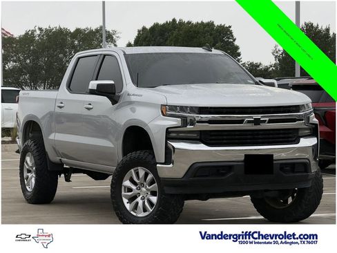 Used 2020 Chevrolet Silverado 1500 LT w/ Fleet Comfort Package AWD/4WD image 2