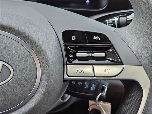 New 2026 Hyundai Elantra SE FWD image 14
