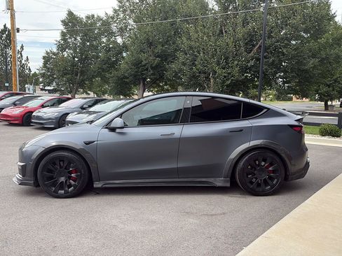 Used 2022 Tesla Model Y Performance AWD/4WD image 5