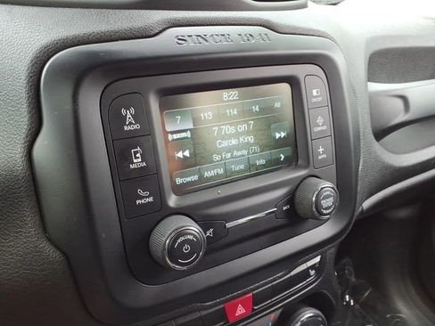Used 2016 Jeep Renegade Limited w/ Safety & Security Group FWD image 24