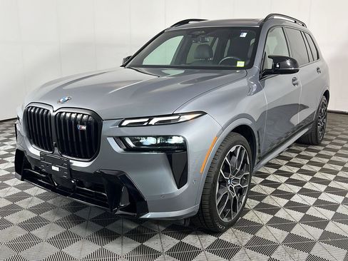 Used 2025 BMW X7 M60i AWD/4WD image 52