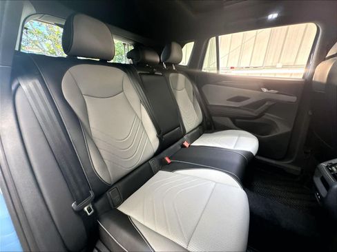 New 2026 Volkswagen Tiguan SE R-Line FWD image 10
