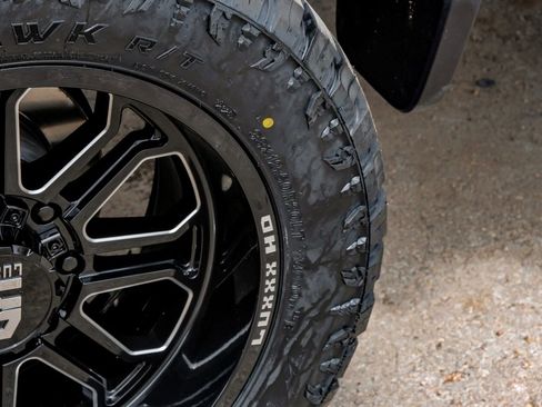 Used 2025 Chevrolet Silverado 2500 LT w/ Convenience Package image 64