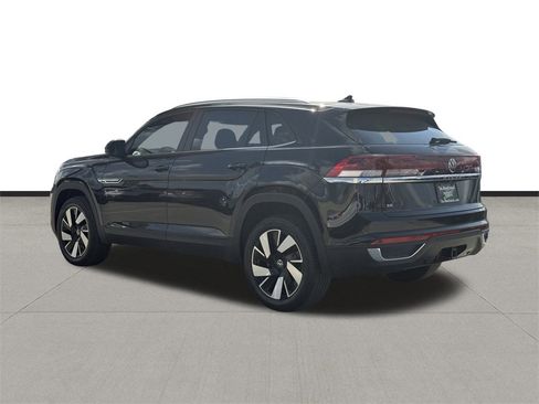 New 2026 Volkswagen Atlas Cross Sport SE image 7