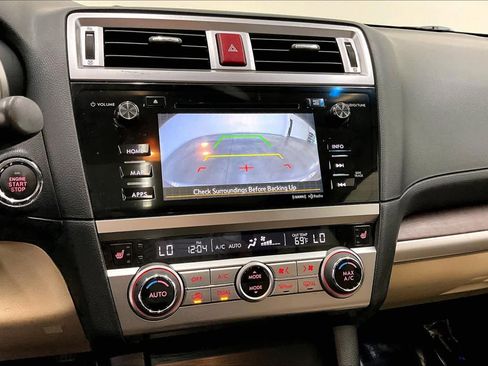 Used 2016 Subaru Outback 2.5i Limited image 24