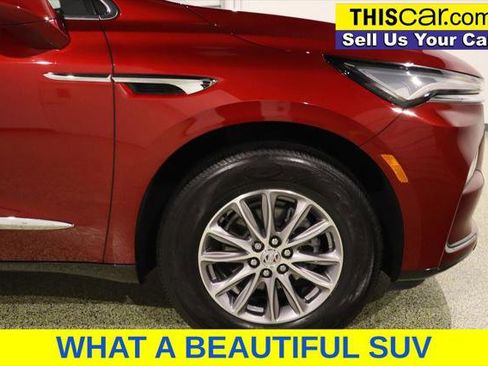 Used 2023 Buick Enclave Essence image 10