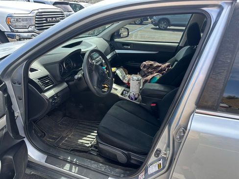 Used 2014 Subaru Outback 2.5i AWD/4WD image 14