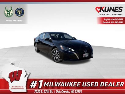 Used 2025 Nissan Altima 2.5 SV