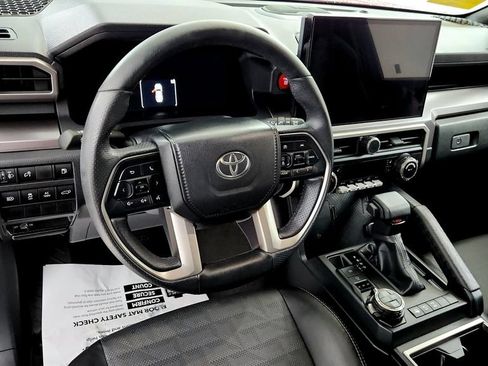 Used 2025 Toyota 4Runner TRD Off-Road Premium w/ Tow Technology Package AWD/4WD image 23