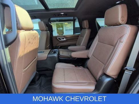 Used 2023 Chevrolet Tahoe High Country AWD/4WD image 26