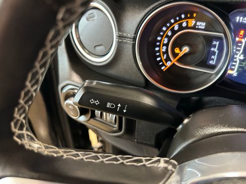 Used 2021 Jeep Gladiator Overland w/ Popular Equipment Package image 20