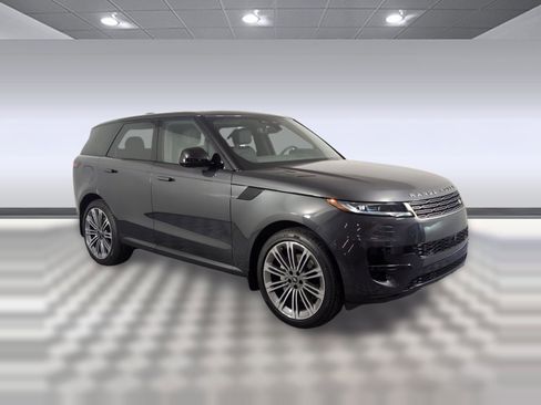 Used 2025 Land Rover Range Rover Sport SE image 6
