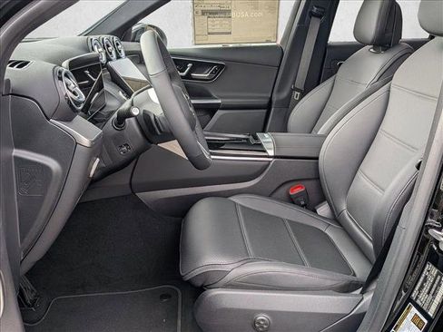 New 2026 Mercedes-Benz GLC 300 4MATIC image 4