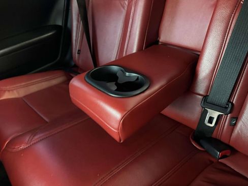 Used 2018 Dodge Challenger R/T image 10