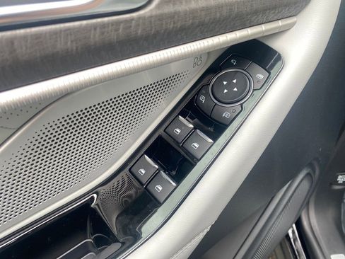 New 2026 Ford Explorer Platinum w/ LUX Leather Package image 19