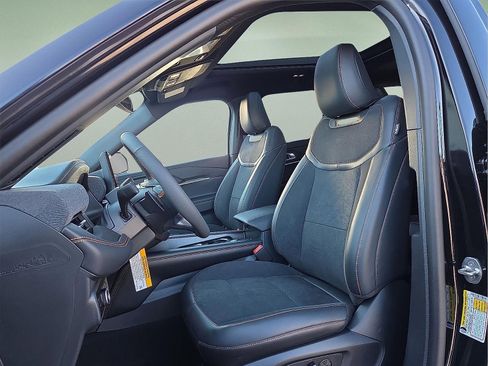 New 2026 Ford Explorer Tremor w/ Tremor Ultimate Package image 17