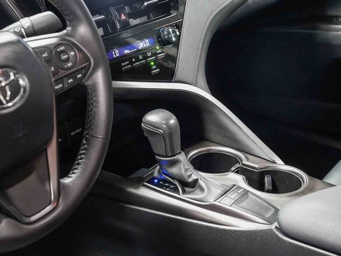 Used 2024 Toyota Camry SE FWD image 23