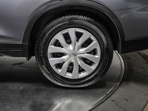 Used 2018 Nissan Rogue S FWD image 10