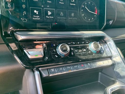 Used 2026 GMC Sierra 2500 Denali Ultimate AWD/4WD image 19