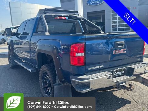 Used 2018 GMC Sierra 3500 SLT w/ Suspension Package, Off-Road AWD/4WD image 9