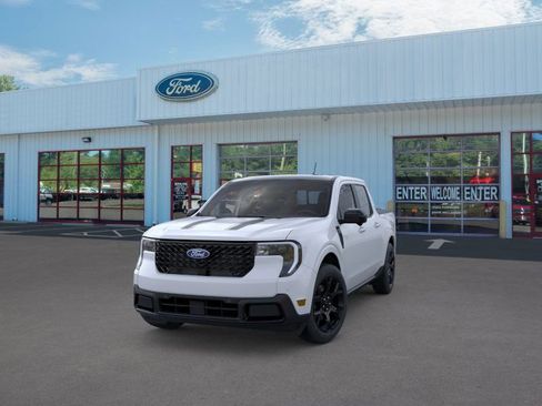 New 2026 Ford Maverick Lariat w/ Black Appearance Package image 2